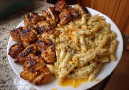 Garlic Butter Chicken Penne in Creamy